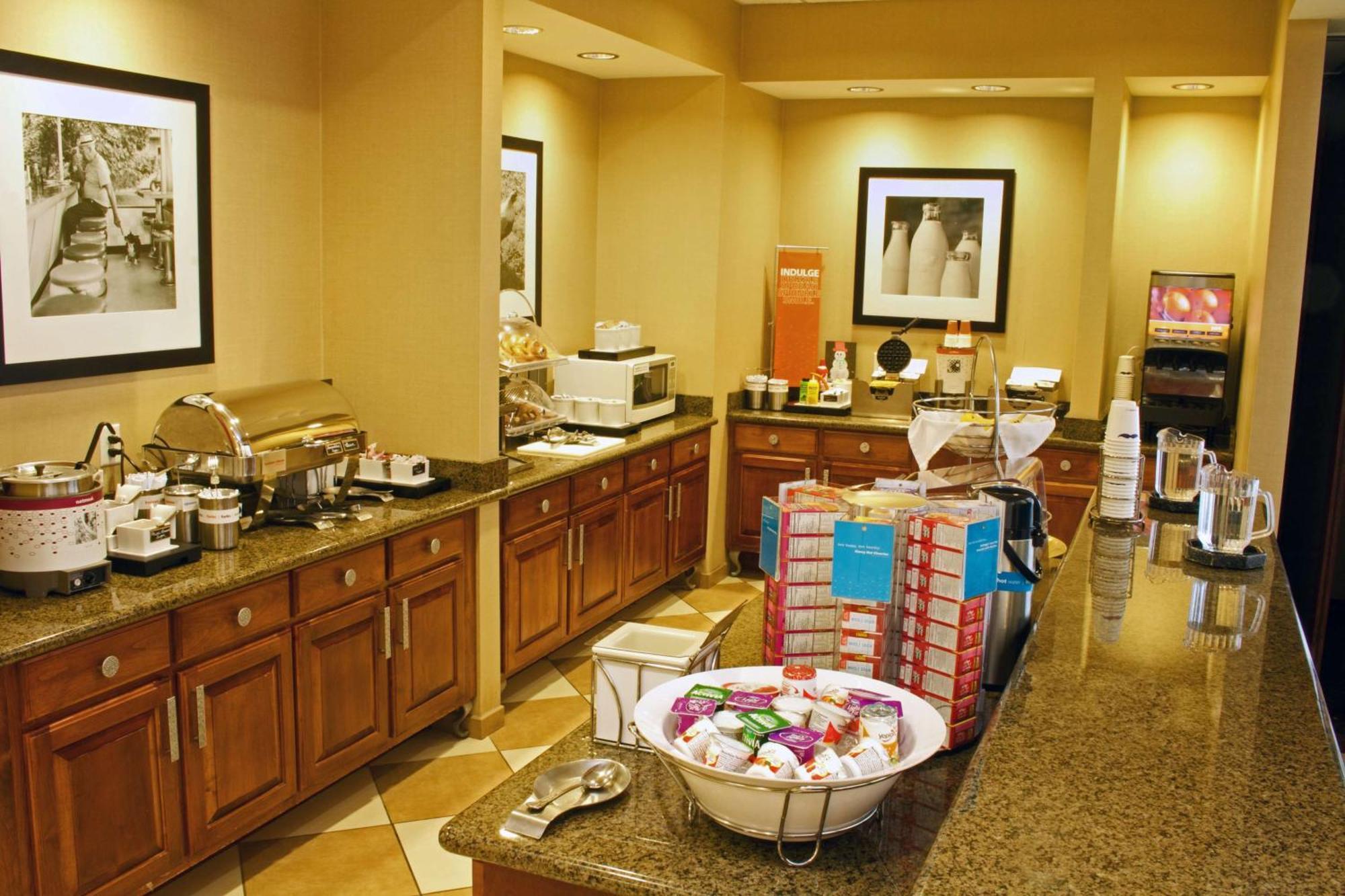 Hampton Inn & Suites Chesapeake-Battlefield Boulevard Εξωτερικό φωτογραφία
